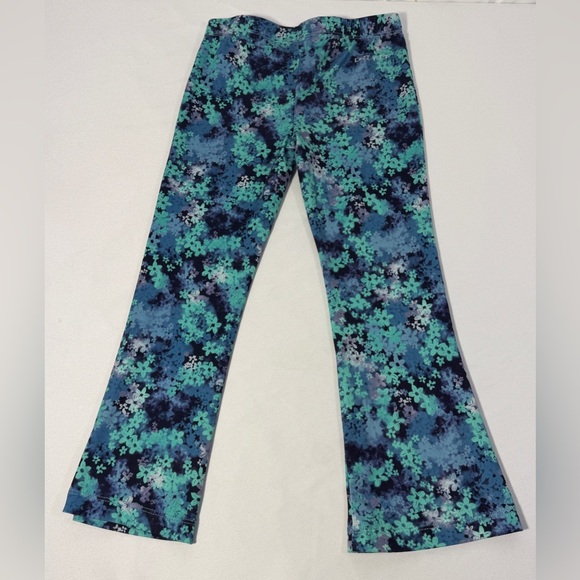 Nike Girls Outfit Set XS 4 Sweatshirt Top & Floral Flare Leggings Pants Logo - Picture 11 of 14